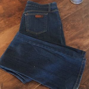 Straight leg booty fit like new Joe's jeans 29